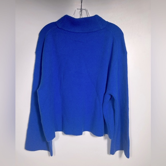 NEW J.Crew Chunky crewneck sweater in Supersoft yarn Size L Royal Blue - Picture 3 of 6